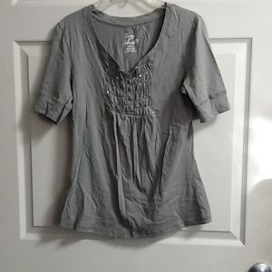 Zoey and Beth short sleeve shirt size M